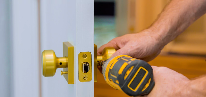 Local Locksmith For Key Fob Replacement in Mayflower Village, California