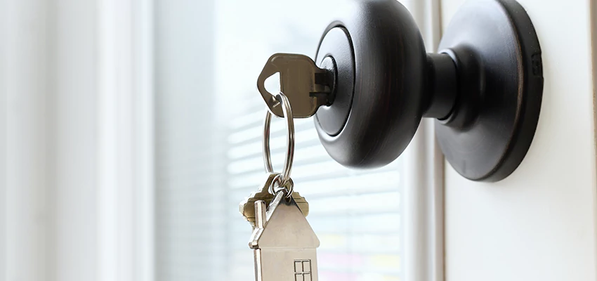 Bifold Door Knob Replacement in Mayflower Village, California