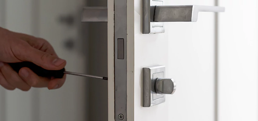 Key Programming Locksmith Open Now in Mayflower Village, California